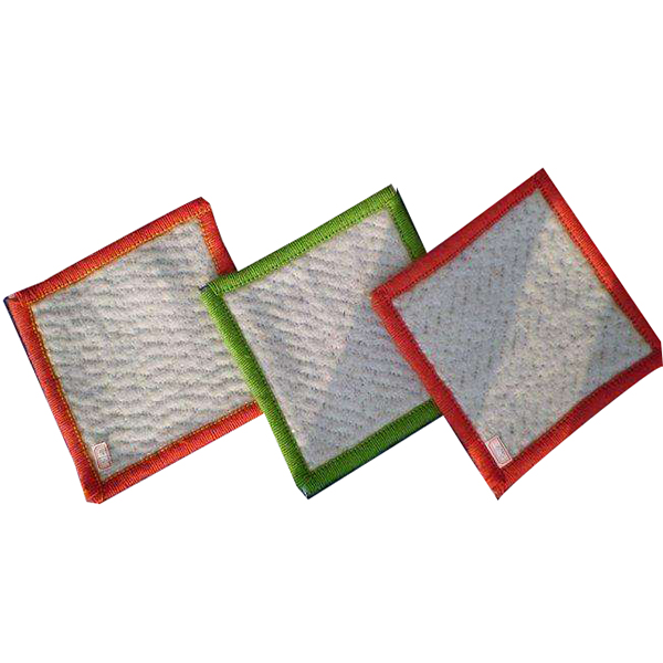 河道治理工程到底選擇土工膜好些還是膨潤土防水毯合適？